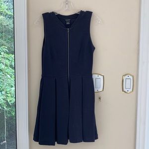 Club Monaco cotton navy pleated dress size 00